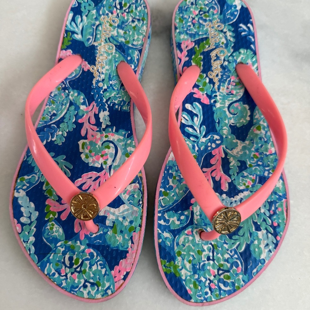 Lilly Pulitzer Flip Flops 5/6